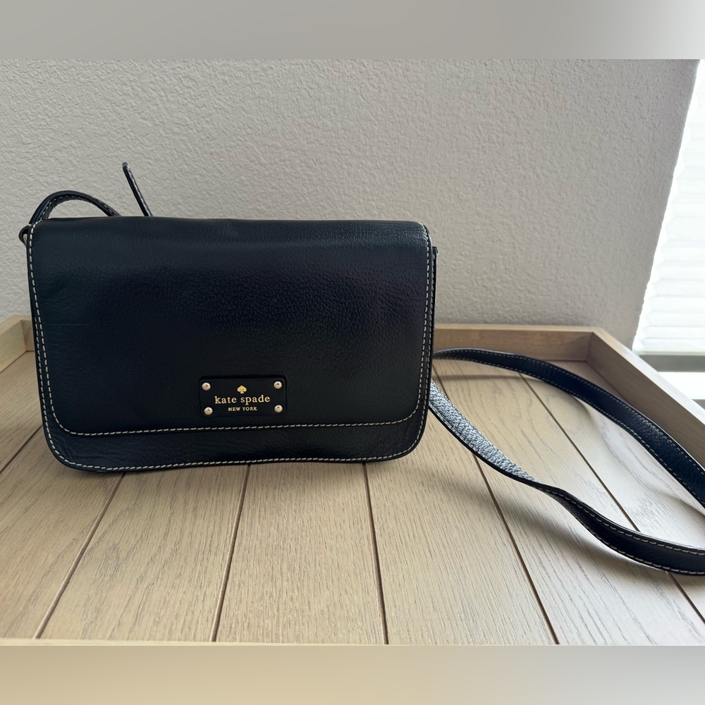 Kate Spade New York Wellesley Fynn Crossbody, Black